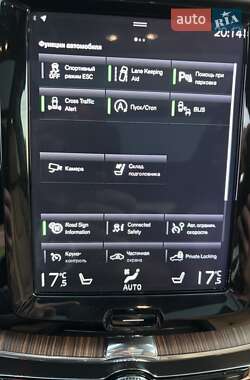Внедорожник / Кроссовер Volvo XC60 2019 в 