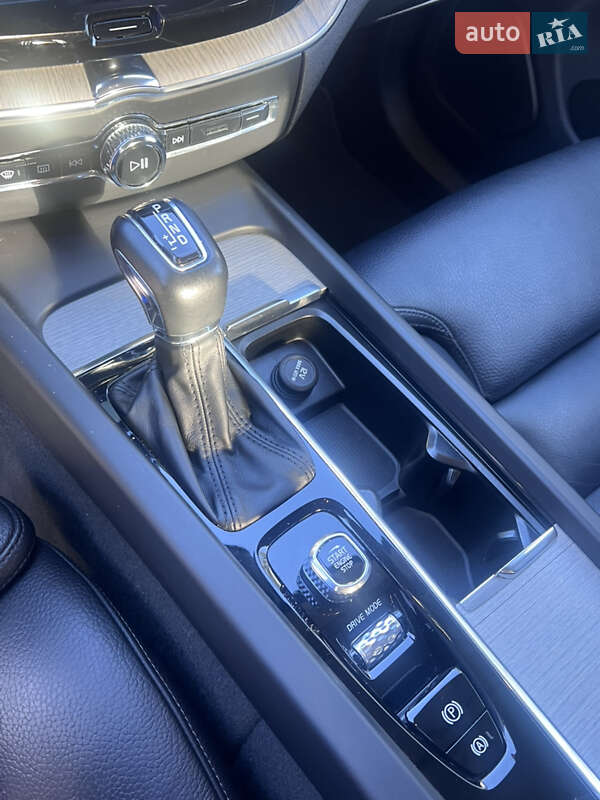 Внедорожник / Кроссовер Volvo XC60 2018 в Виннице