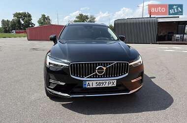 Внедорожник / Кроссовер Volvo XC60 2023 в 
