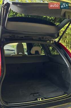 Внедорожник / Кроссовер Volvo XC60 2015 в 