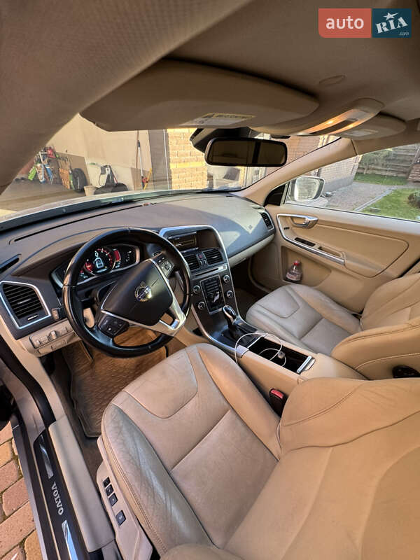 Внедорожник / Кроссовер Volvo XC60 2014 в Киеве