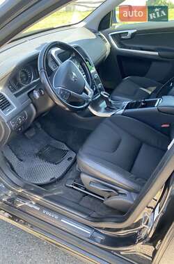 Внедорожник / Кроссовер Volvo XC60 2014 в 