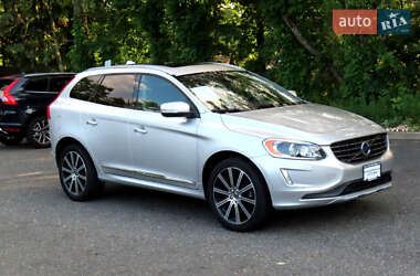 Внедорожник / Кроссовер Volvo XC60 2017 в 