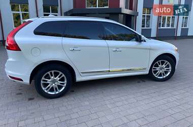 Внедорожник / Кроссовер Volvo XC60 2015 в 