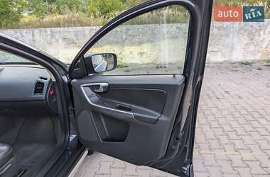 Внедорожник / Кроссовер Volvo XC60 2010 в 
