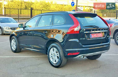 Внедорожник / Кроссовер Volvo XC60 2016 в 