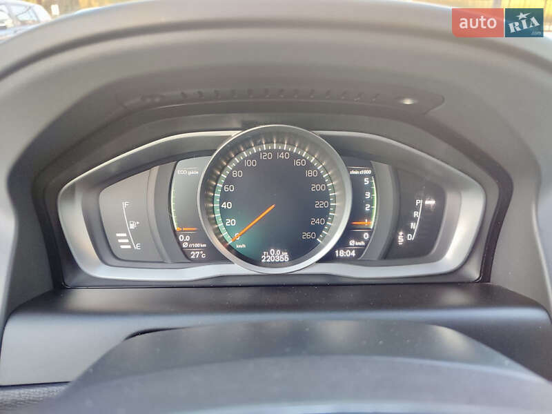 Внедорожник / Кроссовер Volvo XC60 2016 в Киеве