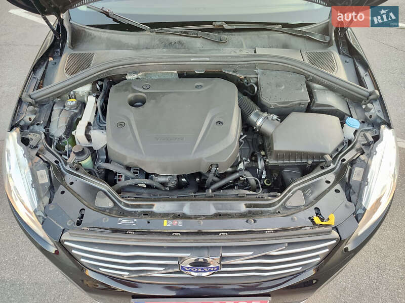 Внедорожник / Кроссовер Volvo XC60 2016 в Киеве