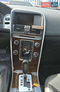 Внедорожник / Кроссовер Volvo XC60 2012 в 