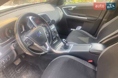 Внедорожник / Кроссовер Volvo XC60 2014 в 