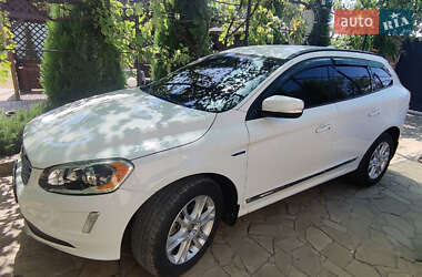 Внедорожник / Кроссовер Volvo XC60 2015 в 