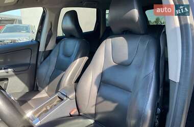 Внедорожник / Кроссовер Volvo XC60 2015 в 