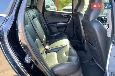 Внедорожник / Кроссовер Volvo XC60 2015 в 