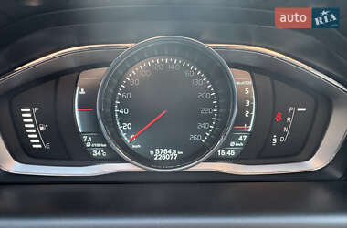 Внедорожник / Кроссовер Volvo XC60 2014 в 