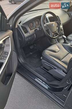 Позашляховик / Кросовер Volvo XC60 2013 в 