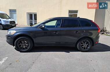 Позашляховик / Кросовер Volvo XC60 2013 в 