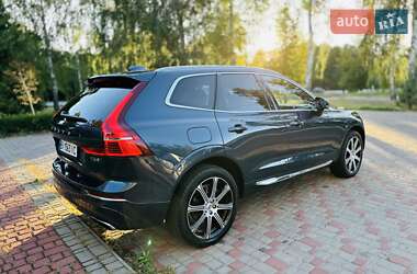 Внедорожник / Кроссовер Volvo XC60 2019 в 