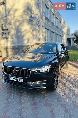 Внедорожник / Кроссовер Volvo XC60 2019 в 