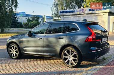 Внедорожник / Кроссовер Volvo XC60 2019 в 