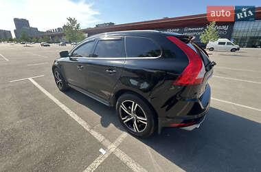 Внедорожник / Кроссовер Volvo XC60 2017 в 