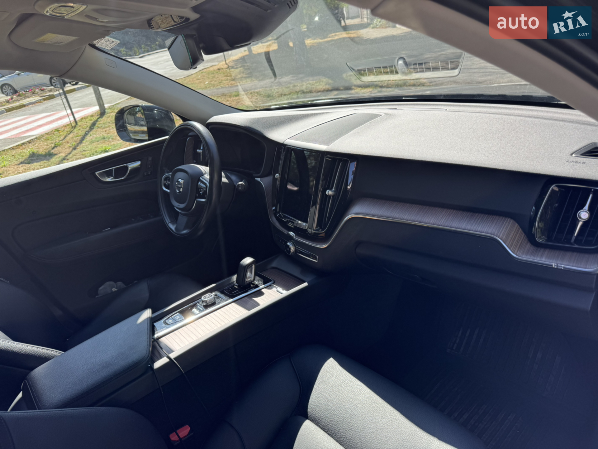 2021 Volvo XC60 - мініатюра 18