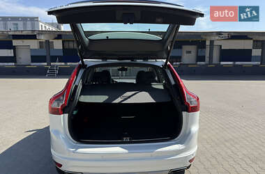 Внедорожник / Кроссовер Volvo XC60 2016 в 