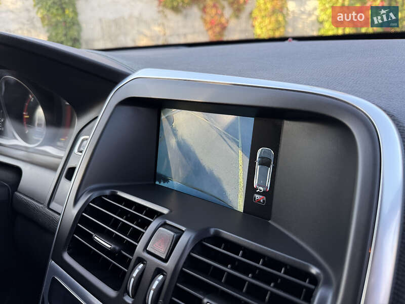 Внедорожник / Кроссовер Volvo XC60 2015 в Ровно