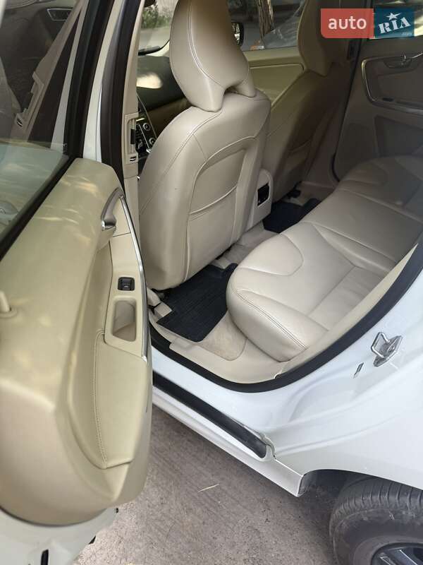 Позашляховик / Кросовер Volvo XC60 2016 в Дніпрі