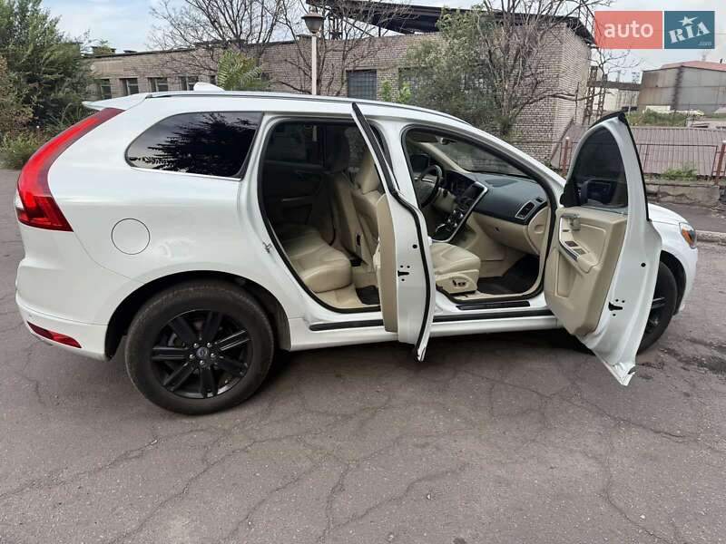 Позашляховик / Кросовер Volvo XC60 2016 в Дніпрі