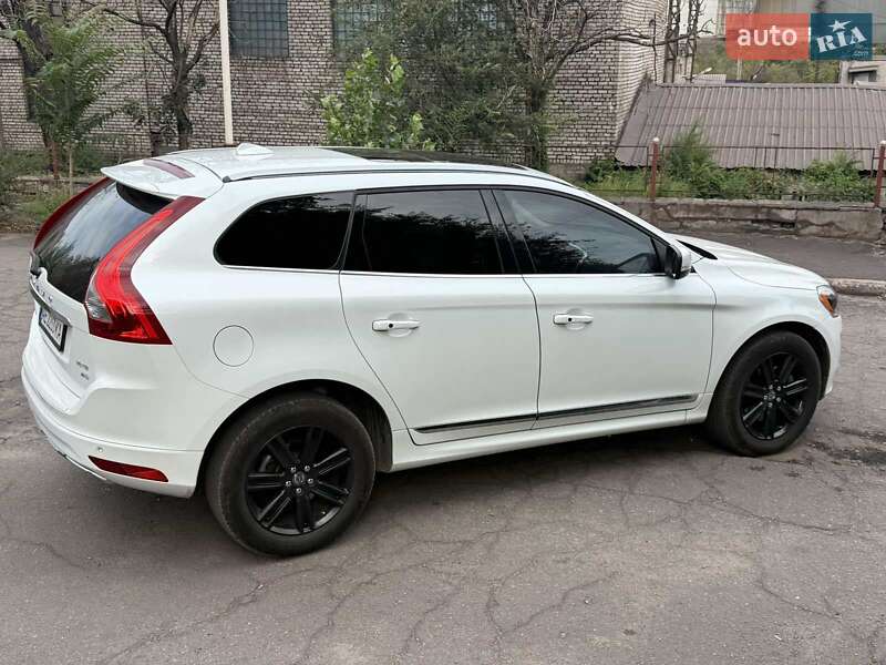 Позашляховик / Кросовер Volvo XC60 2016 в Дніпрі