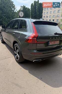 Внедорожник / Кроссовер Volvo XC60 2020 в 