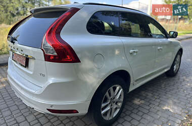 Внедорожник / Кроссовер Volvo XC60 2017 в 