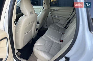 Внедорожник / Кроссовер Volvo XC60 2012 в 
