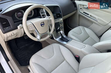 Внедорожник / Кроссовер Volvo XC60 2012 в 