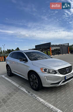 Внедорожник / Кроссовер Volvo XC60 2017 в 
