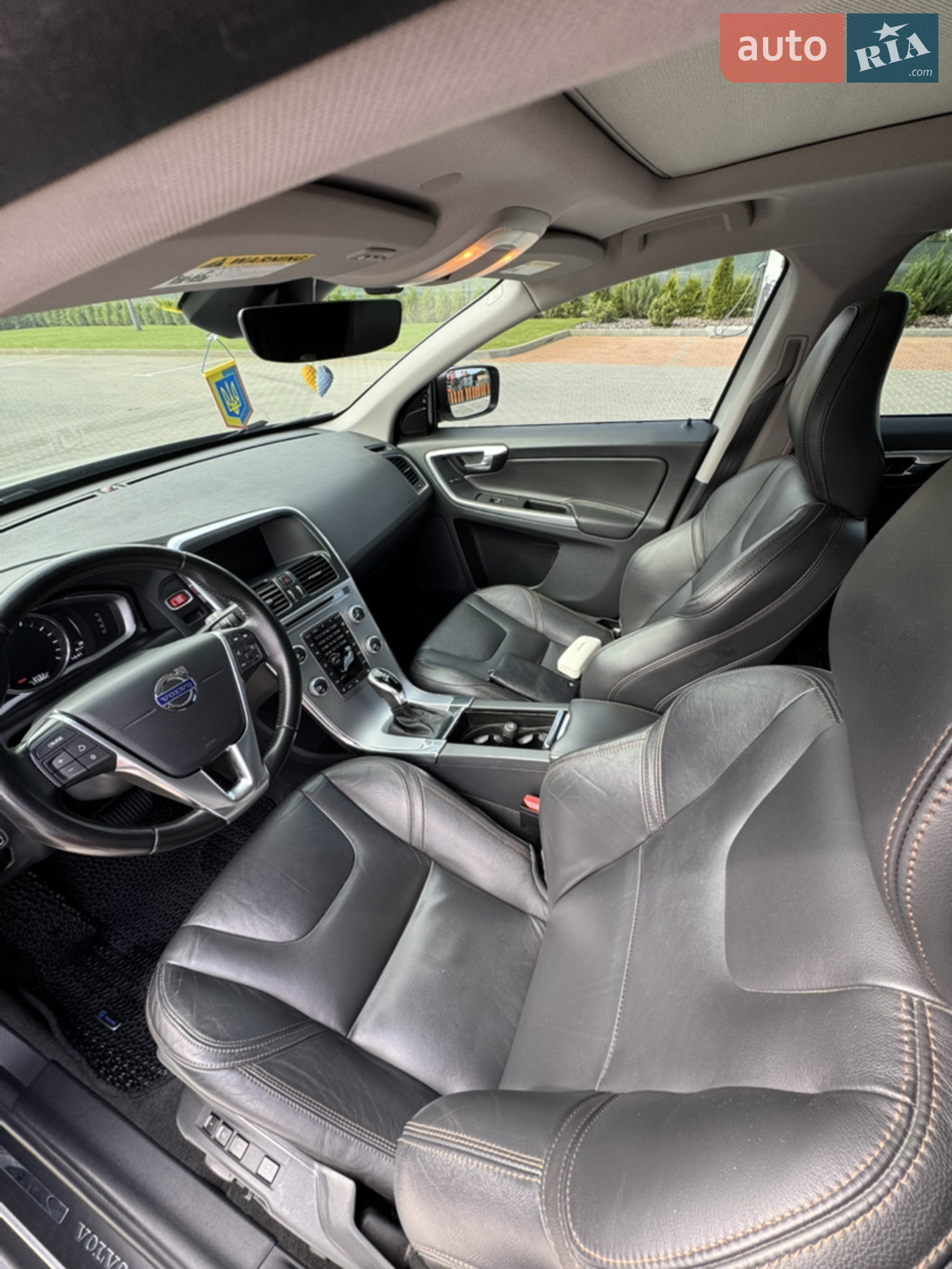 2017 Volvo XC60 - мініатюра 11