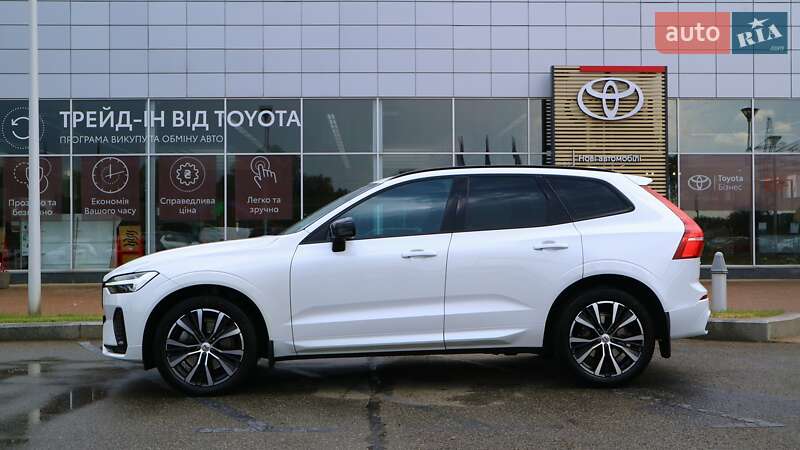 Внедорожник / Кроссовер Volvo XC60 2022 в Киеве