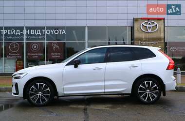 Внедорожник / Кроссовер Volvo XC60 2022 в 