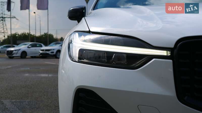 Внедорожник / Кроссовер Volvo XC60 2022 в Киеве