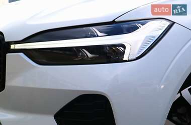 Внедорожник / Кроссовер Volvo XC60 2022 в 