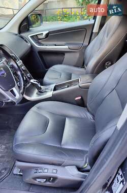 Внедорожник / Кроссовер Volvo XC60 2014 в 