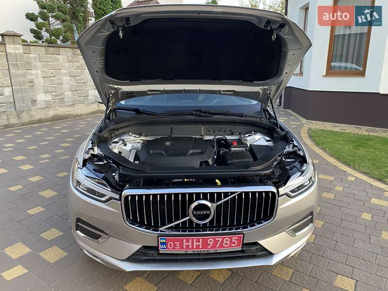 Внедорожник / Кроссовер Volvo XC60 2019 в Ровно
