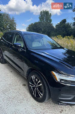 Внедорожник / Кроссовер Volvo XC60 2020 в 