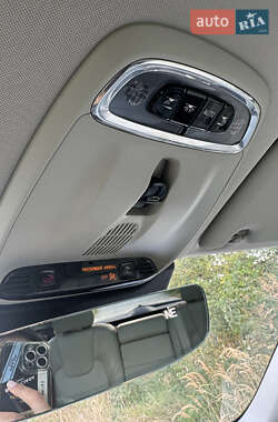 Внедорожник / Кроссовер Volvo XC60 2020 в 