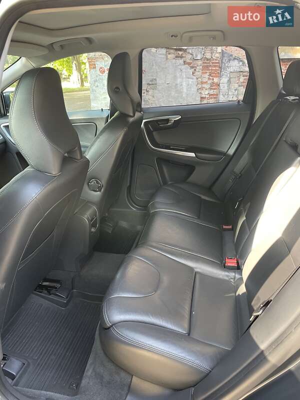 Позашляховик / Кросовер Volvo XC60 2014 в Чернігові фото 12 Позашляховик / Кросовер Volvo XC60 2014 в Чернігові