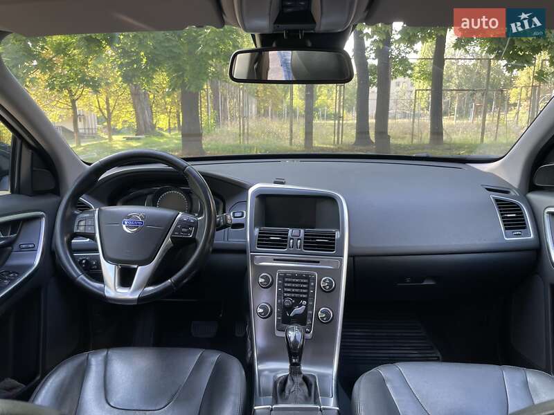 Позашляховик / Кросовер Volvo XC60 2014 в Чернігові фото 7 Позашляховик / Кросовер Volvo XC60 2014 в Чернігові