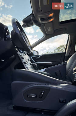 Внедорожник / Кроссовер Volvo XC60 2014 в 