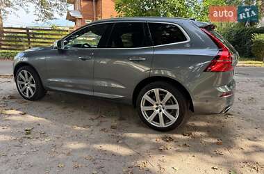 Внедорожник / Кроссовер Volvo XC60 2019 в 