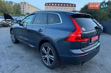 Внедорожник / Кроссовер Volvo XC60 2018 в 