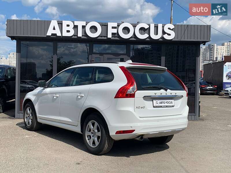 Внедорожник / Кроссовер Volvo XC60 2014 в Киеве